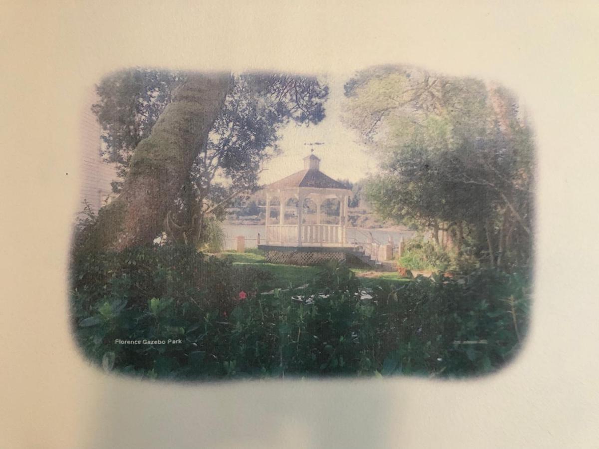Lighthouse Inn ฟลอเรนซ์ ภายนอก รูปภาพ